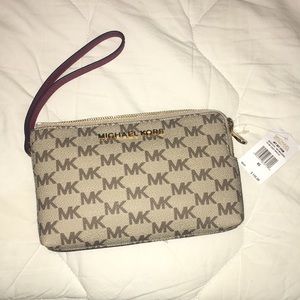 Michael Kors wallet/clutch